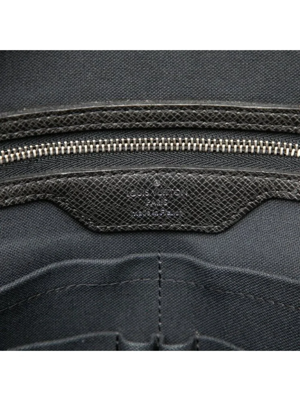 Louis Vuitton Taiga Neo Igor Business Bag Handbag Ardoise Black Leather